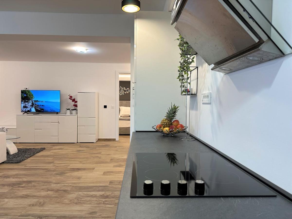 Hillside Apartment Volosko Opatija Eksteriør billede
