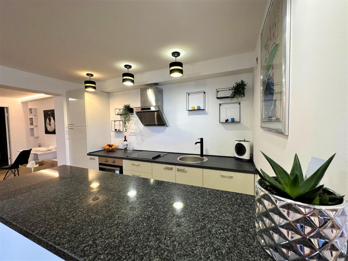 Hillside Apartment Volosko Opatija Eksteriør billede
